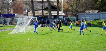 Ediţia a 8-a a Campionatului şcolar de fotbal „Tinereţe şi credinţă“