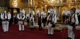 Colindători la Catedrala Arhiepiscopală din Galaţi Colindători la Catedrala Arhiepiscopală din Galaţi