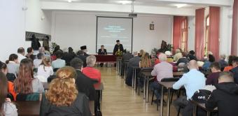 Cercetătorul Mirel Bănică a conferenţiat la Galaţi Cercetătorul Mirel Bănică a conferenţiat la Galaţi