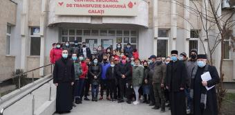 Preoţi şi credincioşi voluntari din Protopopiatul Tecuci au donat sânge la Galaţi Preoţi şi credincioşi voluntari din Protopopiatul Tecuci au donat sânge la Galaţi