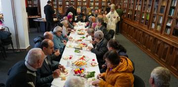 Duminica vindecării orbului din naştere la Catedrala arhiepiscopală din Galaţi Duminica vindecării orbului din naştere la Catedrala arhiepiscopală din Galaţi