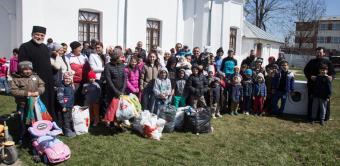 Programul social-filantropic „Ne înnoim de Sfintele Paşti“ continuă în Eparhia Dunării de Jos Programul social-filantropic „Ne înnoim de Sfintele Paşti“ continuă în Eparhia Dunării de Jos