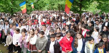 Sărbătoarea tinerilor la Mănăstirea Buciumeni