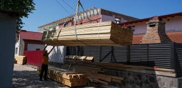 Sprijin din partea Bisericii pentru zece familii afectate de incendiu