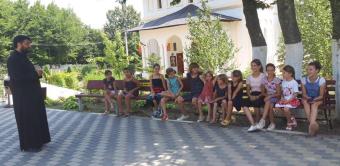 O nouă tabără de vară la Mănăstirea Toflea O nouă tabără de vară la Mănăstirea Toflea