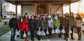 Credincioşii din protoieria Tecuci, alături de Florin Ciocoiu. Colectă de 23.800 lei pentru tratament Credincioşii din protoieria Tecuci, alături de Florin Ciocoiu. Colectă de 23.800 lei pentru tratament