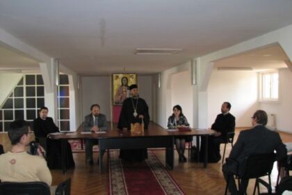 Simpozion „Personalitatea Episcopului Melchisedec Ştefănescu şi rolul său în dobândirea autocefaliei Bisericii Ortodoxe Române” – la Galaţi – fotografia 2