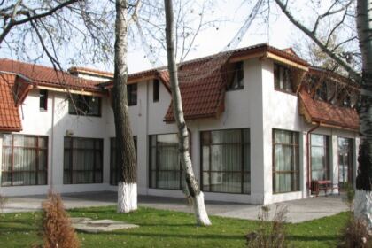 Aşezământul socio-medical Sf. Mare Mucenic Pantelimon, Lacu Sărat, municipiul Brăila – fotografia 5