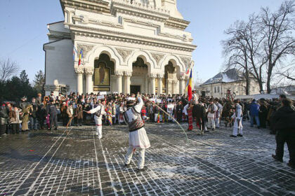 Festivalului de datini şi obiceiuri la Naşterea Domnului şi Anul Nou „Tudor Pamfile” (Ediţia a XXI-a) – fotografia 10