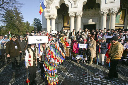 Festivalului de datini şi obiceiuri la Naşterea Domnului şi Anul Nou „Tudor Pamfile” (Ediţia a XXI-a) – fotografia 24