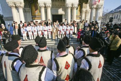 Festivalului de datini şi obiceiuri la Naşterea Domnului şi Anul Nou „Tudor Pamfile” (Ediţia a XXI-a) – fotografia 27