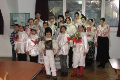 Înaltpreasfinţitul Părinte Casian colindat la reşedinţa arhiepiscopală – fotografia 1
