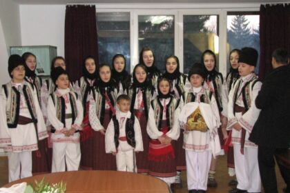 Înaltpreasfinţitul Părinte Casian colindat la reşedinţa arhiepiscopală – fotografia 4