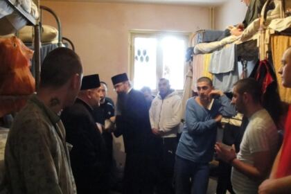 Acţiuni de sprijinire a celor aflaţi în suferinţă, în Arhiepiscopia Dunării de Jos, la Duminica Înfricoşătoarei Judecăţi – fotografia 2