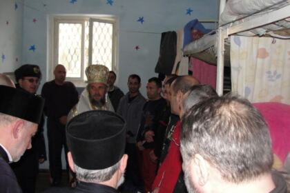 Acţiuni de sprijinire a celor aflaţi în suferinţă, în Arhiepiscopia Dunării de Jos, la Duminica Înfricoşătoarei Judecăţi – fotografia 5