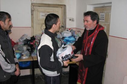 Acţiune filantropică a Protoieriei Tecuci la Penitenciarul Galaţi – fotografia 4