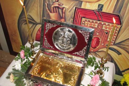 Aşezământul filantropic eparhial “Sfântului Vasile cel Mare” din Galaţi şi-a serbat ocrotitorul spiritual – fotografia 3