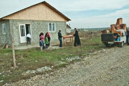 Casă pentru o familia cu 5 copii în Parohia „Sf. Voievozi Noi” din Tecuci – fotografia 7