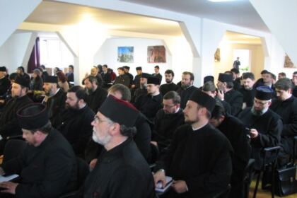 Curs despre tradiţii şi obiceiuri creştine de Florii şi de Sfintele Paşti, la Centrul Eparhial al Arhiepiscopiei Dunării de Jos – fotografia 3