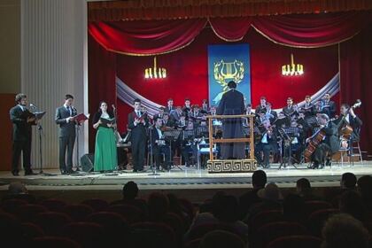 Concertul pentru cor şi orchestră la Teatrul Muzical „Nae Leonard” din Galaţi – fotografia 2