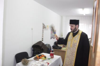 Vizită pastorală la Centrul de zi pentru persoane cu handicap – fotografia 10