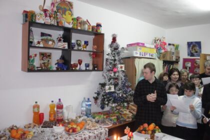 Vizită pastorală la Centrul de zi pentru persoane cu handicap – fotografia 12