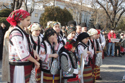 Festivalul de datini şi obiceiuri la Naşterea Domnului şi Anul Nou „Tudor Pamfile” – fotografia 6