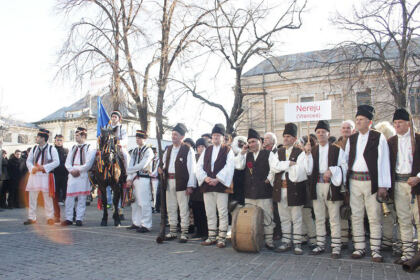 Festivalul de datini şi obiceiuri la Naşterea Domnului şi Anul Nou „Tudor Pamfile” – fotografia 8