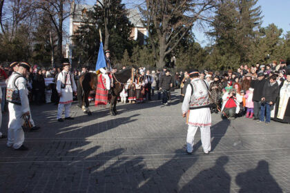 Festivalul de datini şi obiceiuri la Naşterea Domnului şi Anul Nou „Tudor Pamfile” – fotografia 14