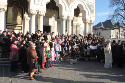 Festivalul de datini şi obiceiuri la Naşterea Domnului şi Anul Nou „Tudor Pamfile” – fotografia 23