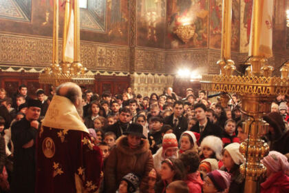 Copiii la liturghie în ziua Sfântului Igantie Teoforul – fotografia 9