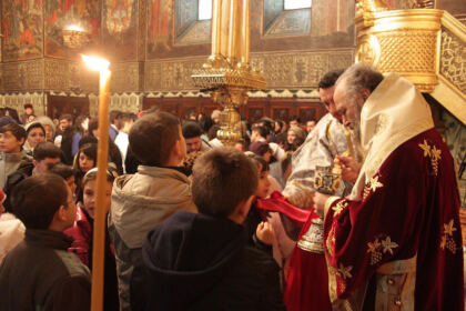 Copiii la liturghie în ziua Sfântului Igantie Teoforul – fotografia 15