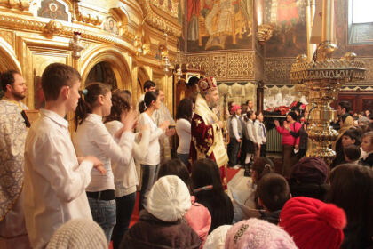 Copiii la liturghie în ziua Sfântului Igantie Teoforul – fotografia 20