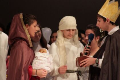 Spectacolul „Crăciunul multicultural” – fotografia 1
