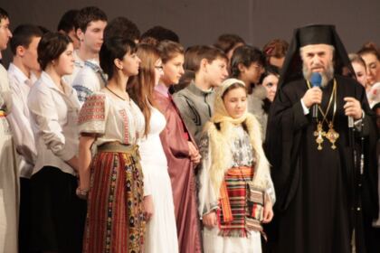 Spectacolul „Crăciunul multicultural” – fotografia 20