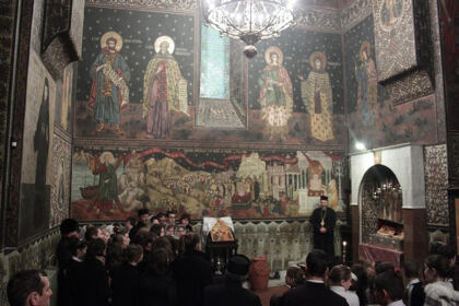 IPS Părinte Casian colindat la Catedrala arhiepiscopala – fotografia 9