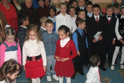 Parohia Ireasca, dăruire şi implicare prin sprijinirea copiilor şi a celor bolnavi – fotografia 4