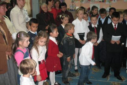 Parohia Ireasca, dăruire şi implicare prin sprijinirea copiilor şi a celor bolnavi – fotografia 5