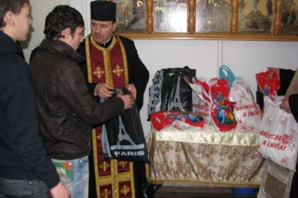 Acţiuni social-filantropice la Duminica Înfricoşătoarei Judecăţi în Arhiepiscopia Dunării de Jos – fotografia 3