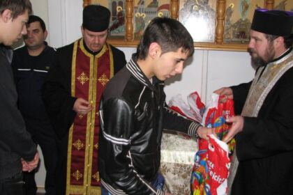 Acţiuni social-filantropice la Duminica Înfricoşătoarei Judecăţi în Arhiepiscopia Dunării de Jos – fotografia 4