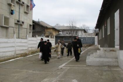 Cinstirea lanţului Sfantului Apostol Petru în Arhiepiscopia Dunării de Jos – fotografia 1