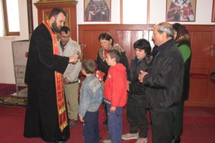 Biserica în sprijinul comunităţii – fotografia 5
