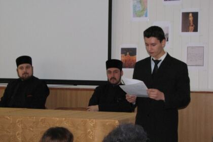 Simpozion în cinstea Sfinţilor Trei Ierarhi la  Seminarul Teologic „Sfântul Apostol Andrei” din Galati – fotografia 7