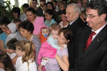 Hramul Spitalului de copii „Sfinţii doctori fără de arginţi Chir şi Ioan” din Galaţi – fotografia 5
