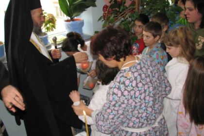 Hramul Spitalului de copii „Sfinţii doctori fără de arginţi Chir şi Ioan” din Galaţi – fotografia 7