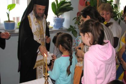 Hramul Spitalului de copii „Sfinţii doctori fără de arginţi Chir şi Ioan” din Galaţi – fotografia 8