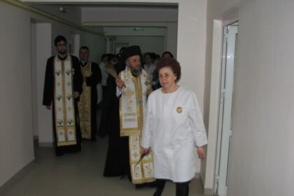Hramul Spitalului de copii „Sfinţii doctori fără de arginţi Chir şi Ioan” din Galaţi – fotografia 10