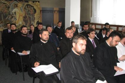 O nouă promoţie de masteranzi la Dunărea de Jos – fotografia 4