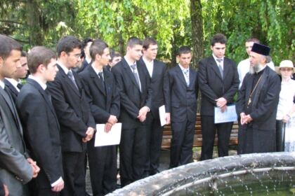 Binecuvântarea absolvenţilor Seminarului Teologic „Sf. Ap. Andrei” din Galaţi pentru înscrierea la facultăţile de teologie – fotografia 5