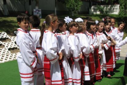 Manifestări cultural-artistice de Ziua Copilului la Aşezământul „Sfântul Vasile cel Mare” din municipiul Galaţi – fotografia 3